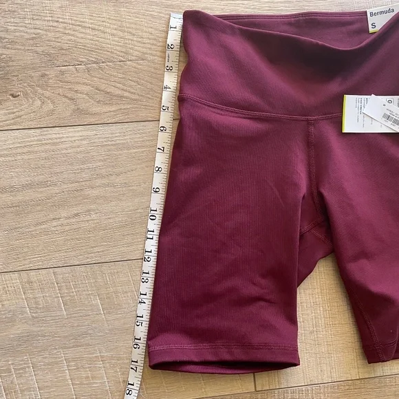 Bike Shorts .Old Navy. <Maroon> - Picture 4 of 4